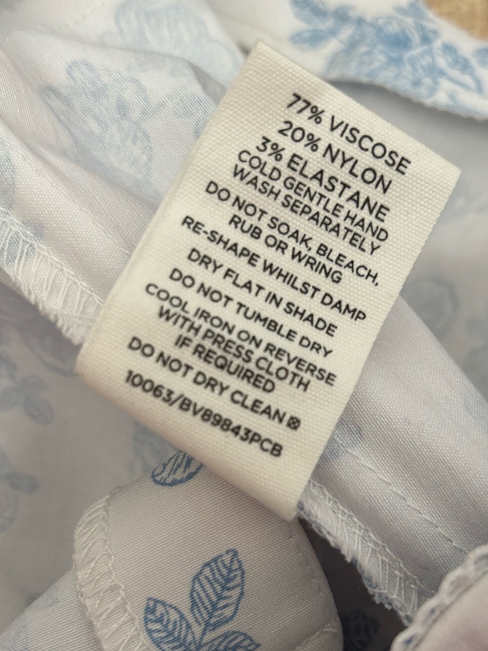 Glassons blue and white floral strapless corset top - Picture 5 of 5